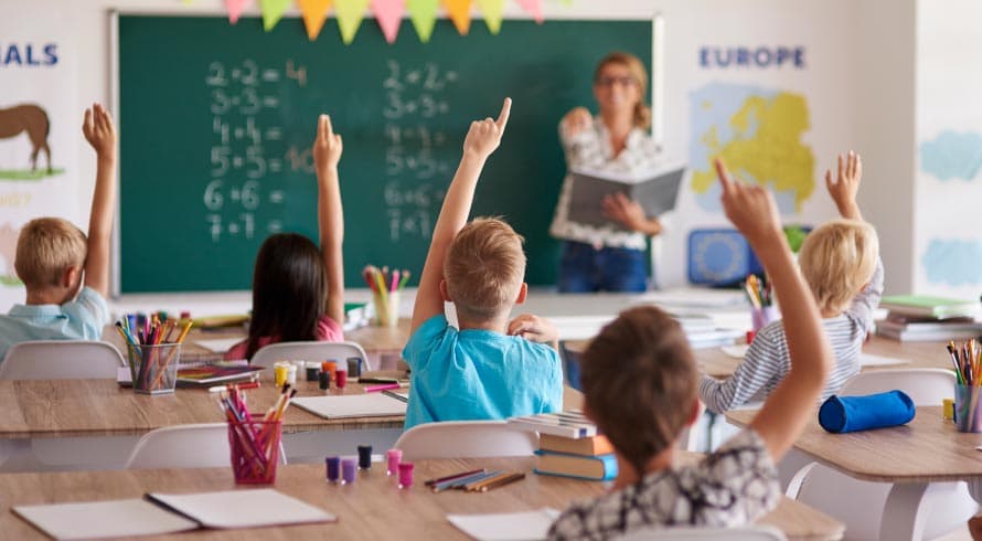 Dia da Escola: Celebrando a importância da base educacional na formação de futuros profissionais e acadêmicos.
