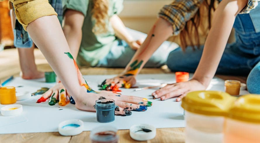 Dia de festa no calendário brasileiro! A homenagem é para as Artes em geral!