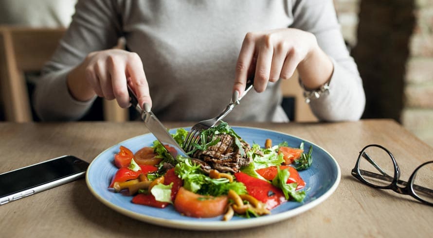 Quem come bem vive melhor: veja três benefícios de cuidar da alimentação