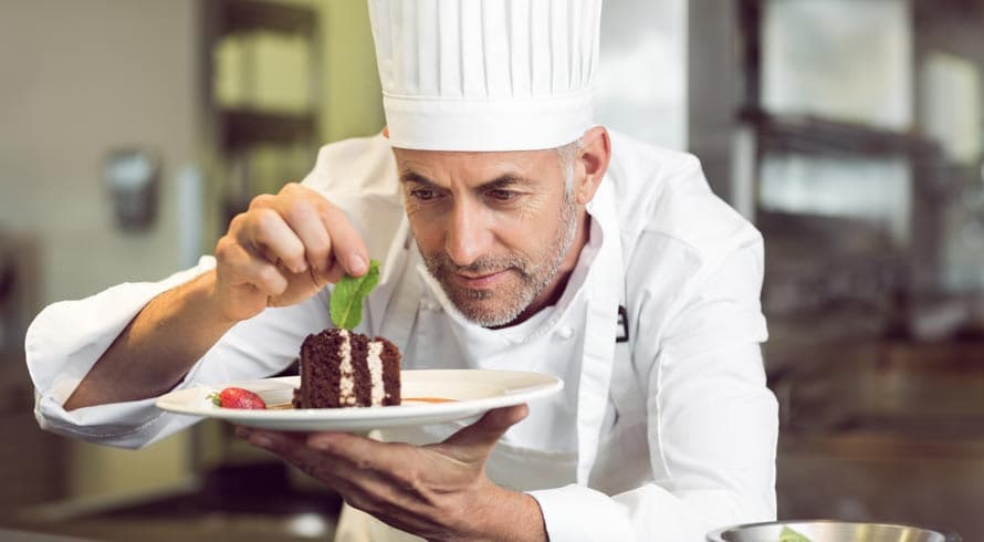 Você sabe o que fazer para se tornar um (a) chef de cozinha profissional?